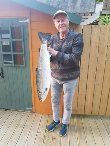 Unsere glücklichen Angler zum Ferienhaus Fiskerhus Gouw