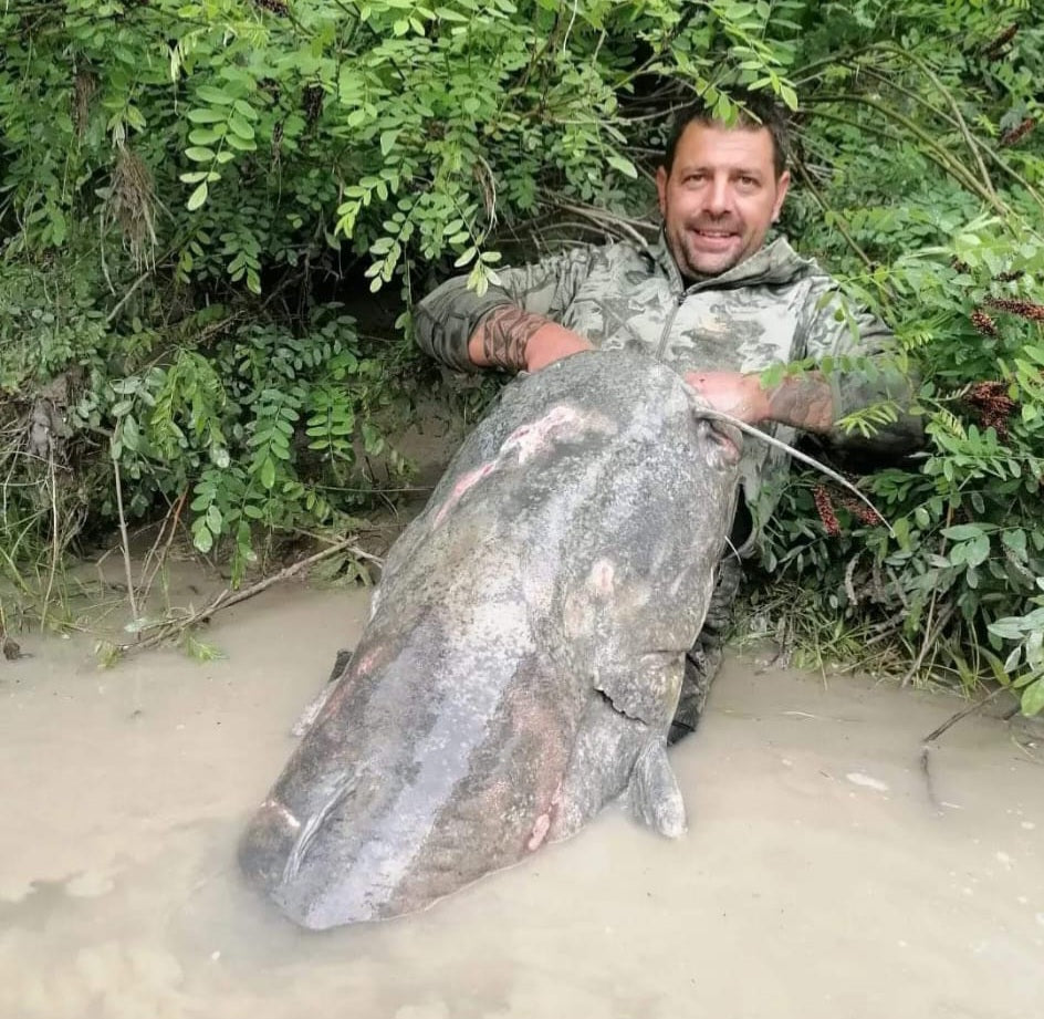 Unsere glücklichen Angler zum Ferienhaus Italien Wels Guiding Tour