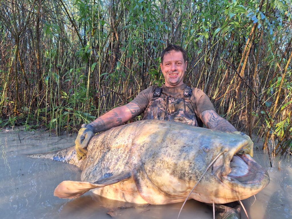 Unsere glücklichen Angler zum Ferienhaus Italien Wels Guiding Tour