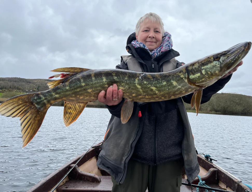 Unsere glücklichen Angler zum Ferienhaus Pike Fishing Lodge 4 Personen