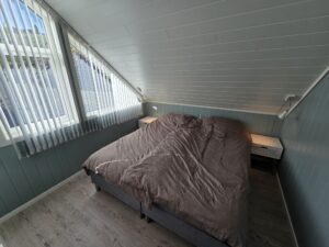 Skanevik Fjordblick Rot links