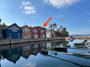 Skanevik Fjordblick Rot rechts